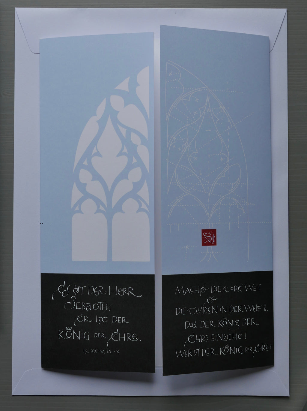 Moderne christliche Weihnachtskarte Psalm 24 – Altarfalz in Bleu | Kalligrafie „Machet die Tore weit“ | A3 offen mit Umschlag