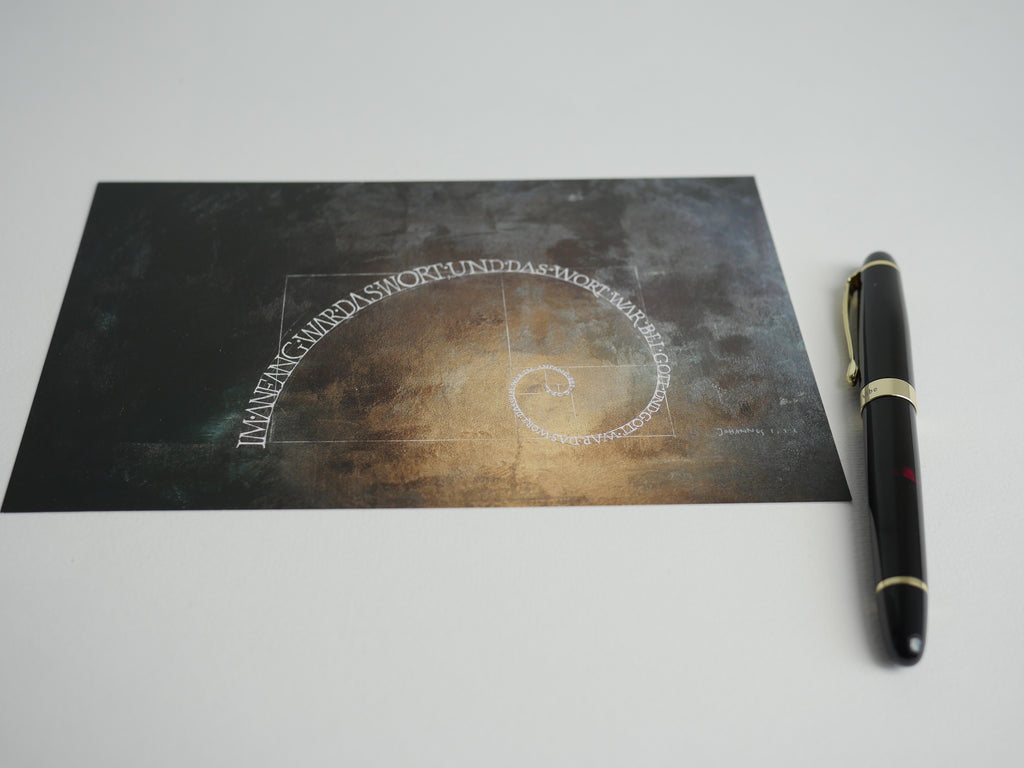 XL Postkarte christlich, Im Anfang war das Wort, Goldener Schnitt, konstruierte Schriftspirale, Postkartenkarton, moderne christliche Kunst