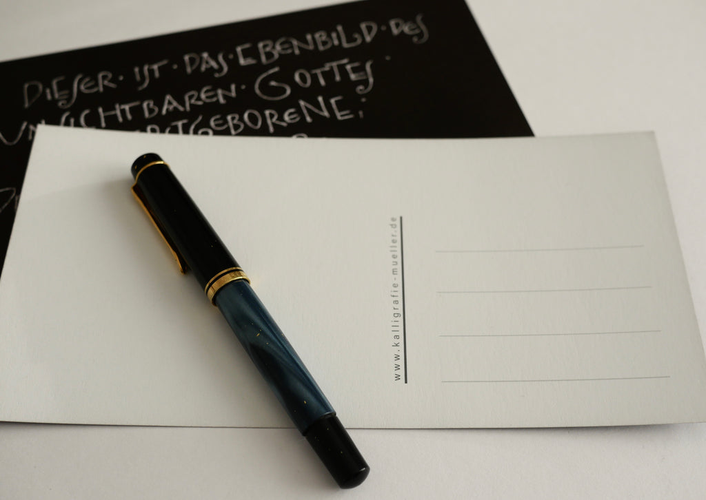 Postkarte christlich, Bibelvers "Dieser ist das Ebenbild …", Kolosser 1,15, gedruckt auf Postkartenkarton, Din lang, Kalligrafie