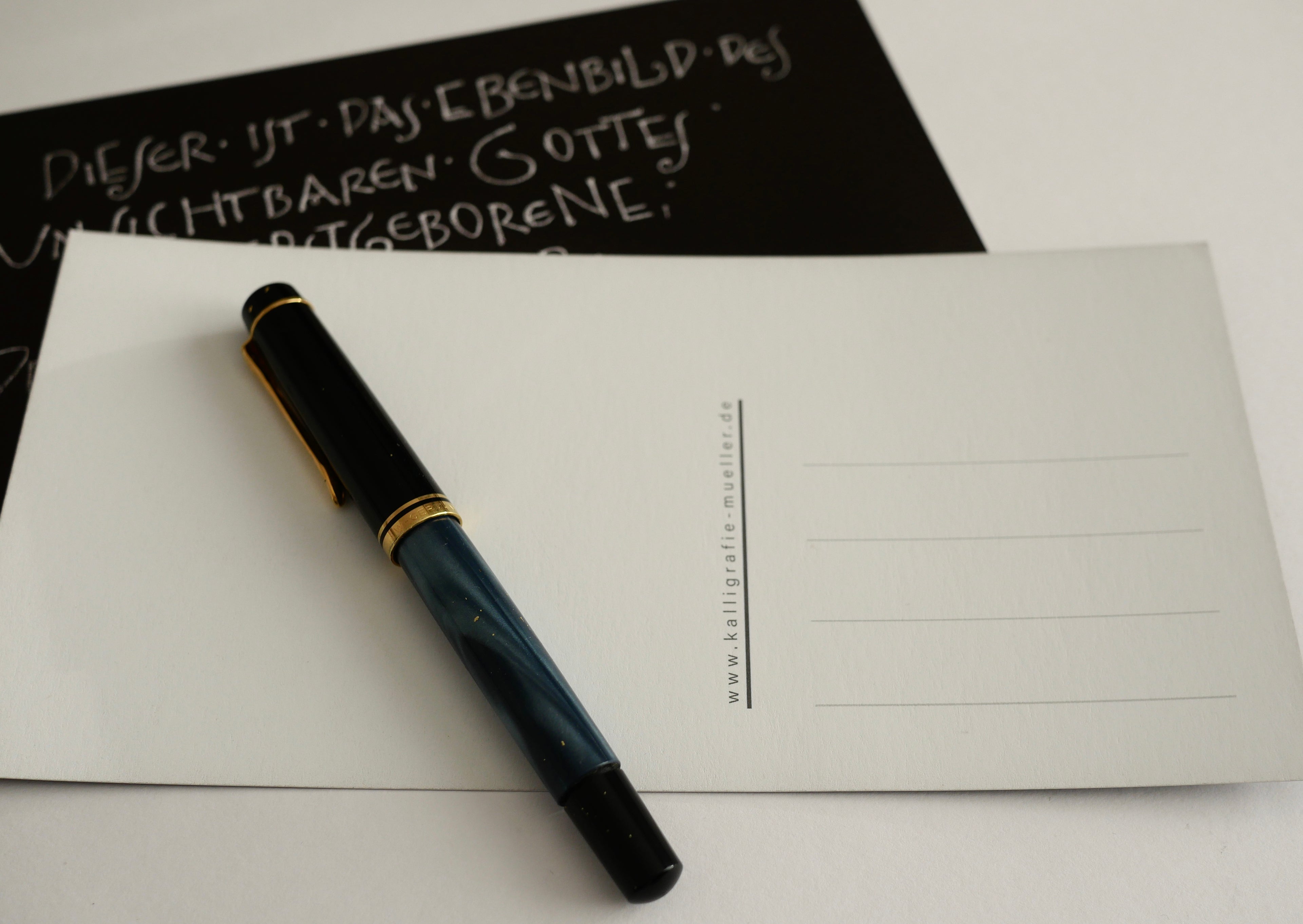 Postkarte christlich, Bibelvers "Dieser ist das Ebenbild …", Kolosser 1,15, gedruckt auf Postkartenkarton, Din lang, Kalligrafie