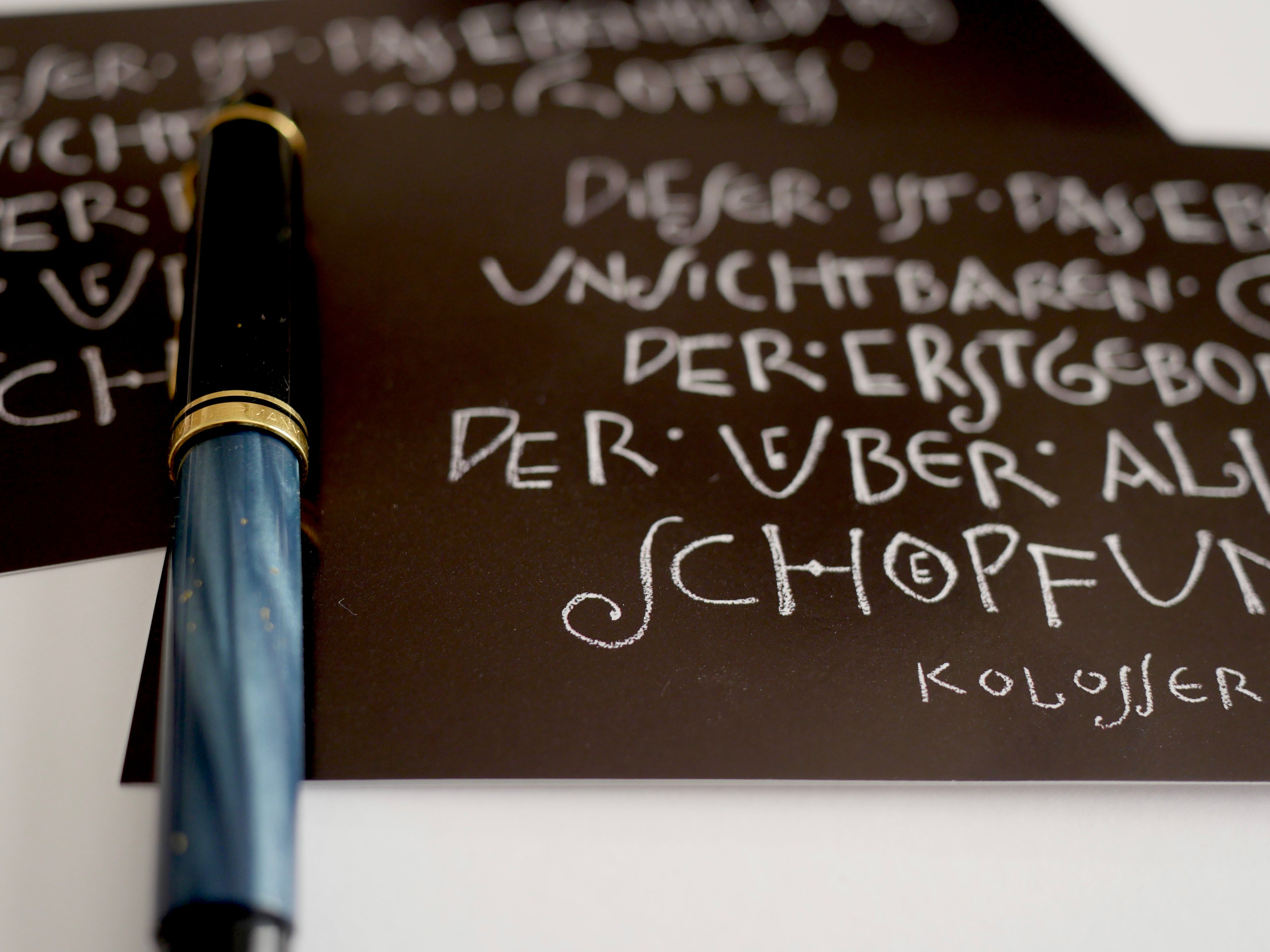 Postkarte christlich, Bibelvers "Dieser ist das Ebenbild …", Kolosser 1,15, gedruckt auf Postkartenkarton, Din lang, Kalligrafie