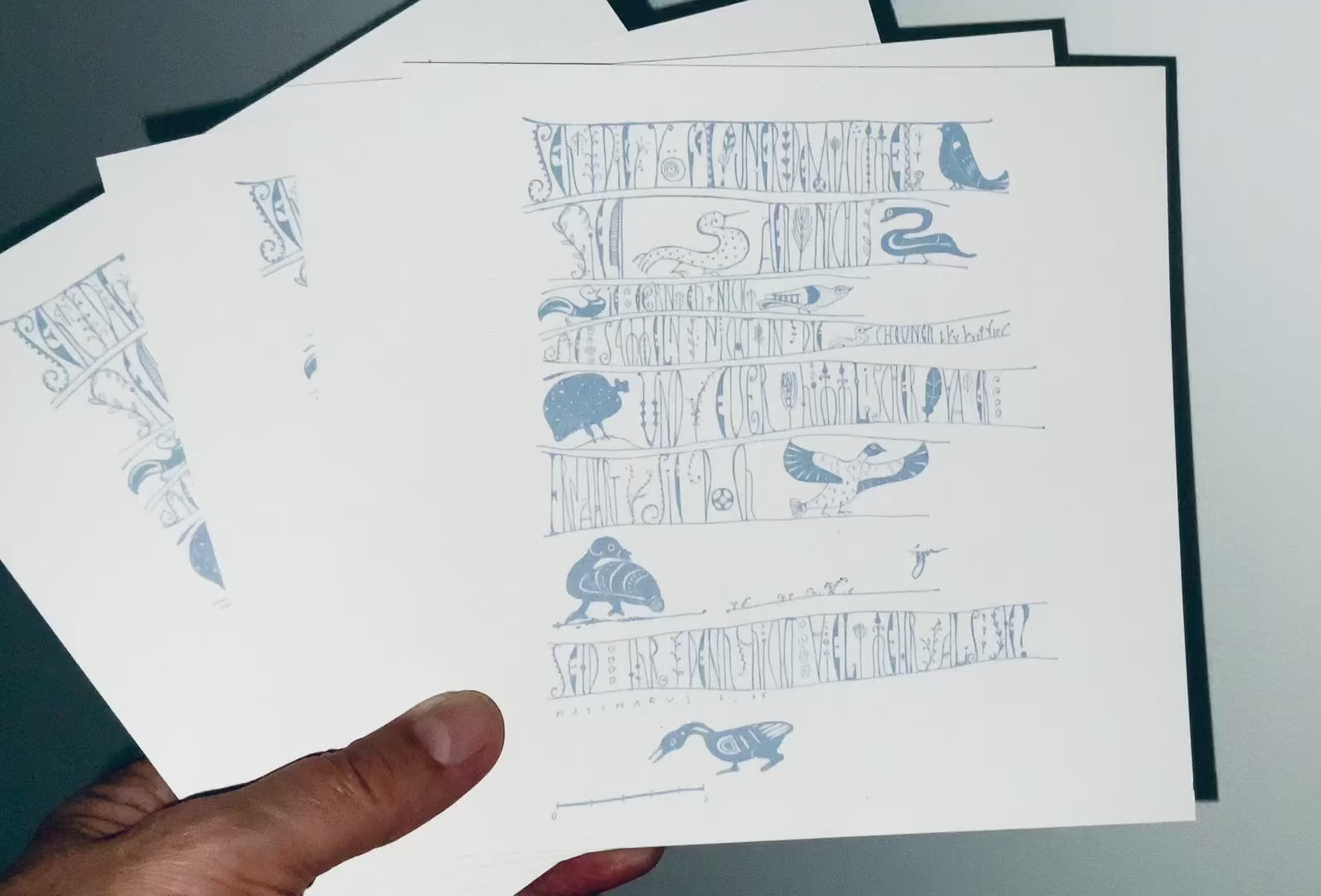 christliche Postkarte, Bibelvers, Seht die Vögel unter dem Himmel, Kalligrafie, quadratisches Format, gedruckt auf Naturkarton
